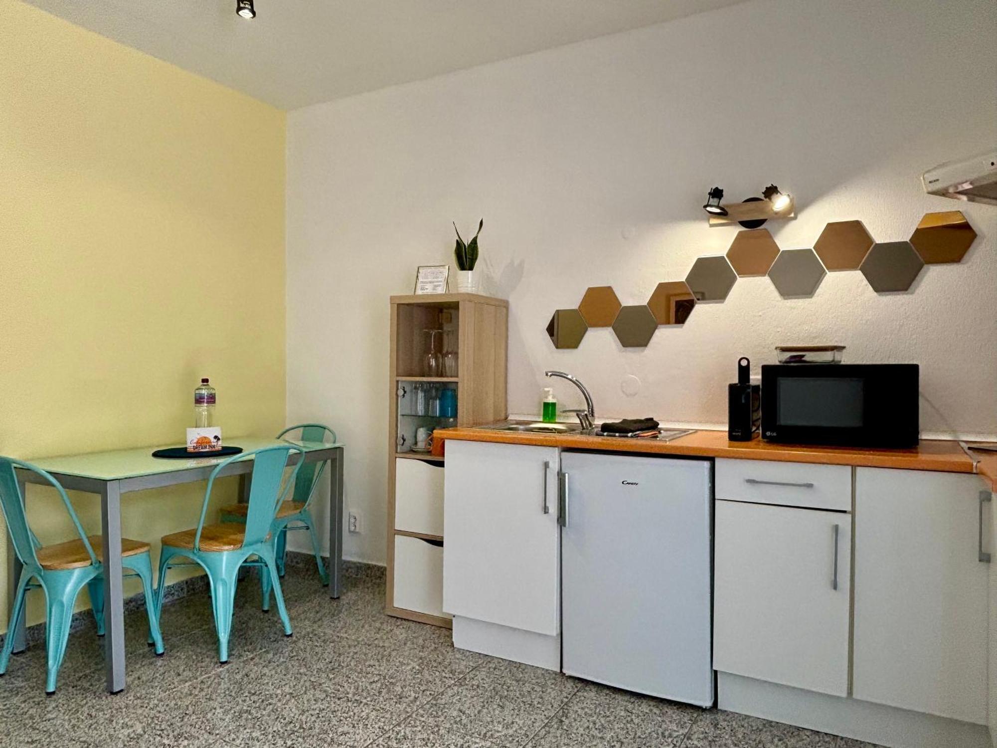 אלג'זור California Dream Inn חדר תמונה